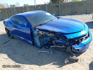 2018 Chevrolet Camaro 1LT with VIN 1G1FB1RS6J0150932, listed as a IAAI auction lot 42002178 with 30,530 mi miles. Bid and sale history available at carsss.com. Image 1.