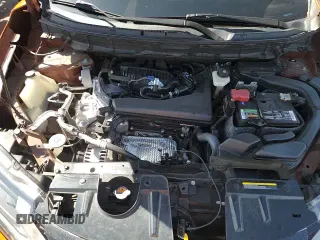 2018 Nissan Rogue SV z VIN 5N1AT2MT9JC841094, wystawiony jako Copart lot #62421025 z przebiegiem 69 669 mil mil oraz Szkoda całkowita • Salvage title. Historia ofert i sprzedaży dostępna na DreamBid. Obrazek 14.