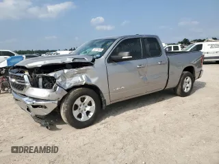 2022 Ram 1500 Big Horn z VIN 1C6RREBT2NN125312, wystawiony jako Copart lot #50771825 z przebiegiem 84 361 mil mil oraz Szkoda całkowita • Salvage title. Historia ofert i sprzedaży dostępna na DreamBid. Obrazek 1.