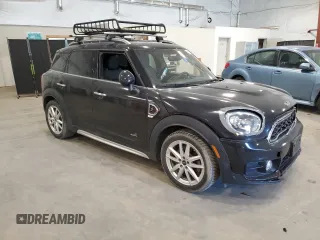 2018 MINI Countryman Cooper S with VIN WMZYT5C39J3E62282, listed as a Copart auction lot 53052945 with 32,103 mi miles and Salvage title. Bid and sale history available at DreamBid. Image 4.