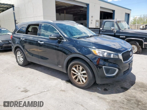 2017 Kia Sorento LX with VIN 5XYPGDA37HG211101, listed as a Copart auction lot 59623955 with 67,852 mi miles and Salvage title. Bid and sale history available at DreamBid. Image 4.
