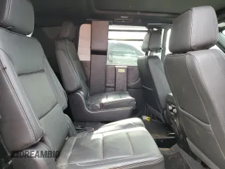 2022 GMC Yukon XL Denali with VIN 1GKS1JKL6NR152312, listed as a Copart auction lot 47548525 with 18,895 mi miles and Salvage Title. Bid and sale history available at DreamBid. Image 11.