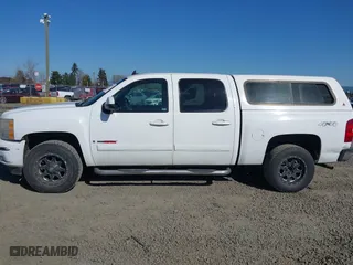 2007 Chevrolet Silverado 1500 LTZ with VIN 2GCFK13Y471695819, listed as a IAAI auction lot 41755850 with 216,487 mi miles. Bid and sale history available at carsss.com. Image 15.