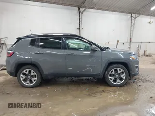 2020 Jeep Compass Limited z VIN 3C4NJCCB9LT108111, wystawiony jako IAAI lot #42369664 z przebiegiem 83 355 mil mil oraz . Historia ofert i sprzedaży dostępna na DreamBid. Obrazek 13.