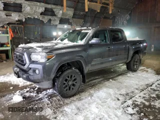 2021 Toyota Tacoma 4WD SR with VIN 3TYCZ5AN3MT028022, listed as a Copart auction lot 43699105 with 36,204 mi miles and Salvage Title. Bid and sale history available at carsss.com. Image 1.