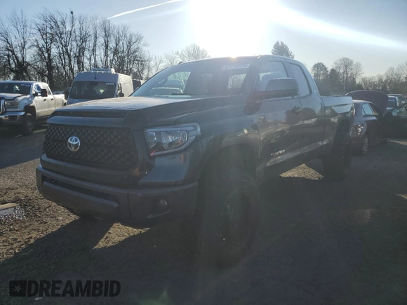 2016 Toyota Tundra 4WD Truck SR with VIN 5TFUM5F19GX067717, listed as a Copart auction lot 47219725 with 117,896 mi miles and Salvage Title. Bid and sale history available at carsss.com. Image 1.
