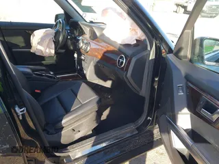 2014 Mercedes-Benz GLK with VIN WDCGG8JB6EG335443, listed as a IAAI auction lot 41372173 with 123,194 mi miles. Bid and sale history available at carsss.com. Image 5.