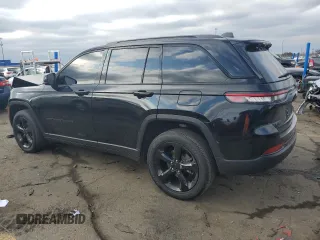 2022 Jeep Grand Cherokee Laredo with VIN 1C4RJHAGXN8633046, listed as a Copart auction lot 77960944 with 41,830 mi miles and Clean title. Bid and sale history available at DreamBid. Image 2.