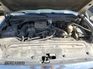2016 GMC Sierra 3500HD Denali z VIN 1GT42YE80GF287355, wystawiony jako Copart lot #53024615 z przebiegiem 161 733 mil mil oraz Szkoda całkowita • Salvage title. Historia ofert i sprzedaży dostępna na DreamBid. Obrazek 11.