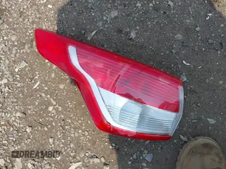 2015 Ford Escape Titanium с VIN 1FMCU9J98FUB38384, выставлен на аукционе IAAI как лот 42422326 с пробегом 120 358 миль миль и . История ставок и продаж доступна на DreamBid. Изображение 11.