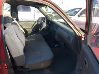 1993 Toyota T100 DX with VIN JT4VD10A6P0003388, listed as a IAAI auction lot 41685938 with 176,885 mi miles. Bid and sale history available at carsss.com. Image 5.