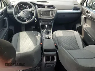 2018 Volkswagen Tiguan S z VIN 3VV1B7AX1JM072635, wystawiony jako Copart lot #58413425 z przebiegiem 79 514 mil mil oraz Szkoda całkowita • Salvage title. Historia ofert i sprzedaży dostępna na DreamBid. Obrazek 8.