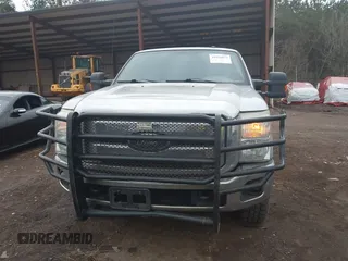 2011 Ford F-250 XL with VIN 1FT7X2B63BEB03510, listed as a IAAI auction lot 41526873 with 323,936 mi miles and . Bid and sale history available at DreamBid. Image 12.