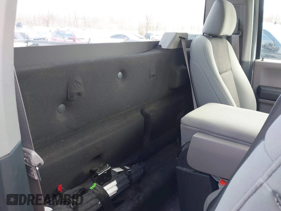 2020 Ford F-150 XL with VIN 1FTMF1CB0LKD63815, listed as a IAAI auction lot 41719059 with 33,021 mi miles and . Bid and sale history available at carsss.com. Image 8.