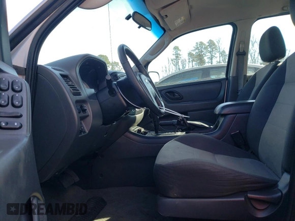 2006 Ford Escape XLS with VIN 1FMYU02Z06KD25081, listed as a Copart auction lot 49777365 with 199,548 mi miles and Salvage Title. Bid and sale history available at carsss.com. Image 7.