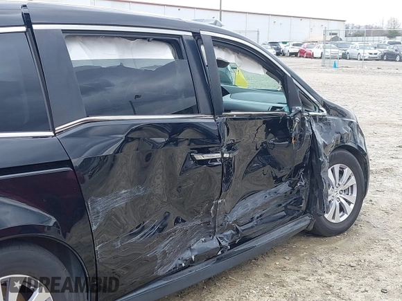 2016 Honda Odyssey EX-L with VIN 5FNRL5H64GB165341, listed as a IAAI auction lot 41728724 with 93,611 mi miles. Bid and sale history available at carsss.com. Image 6.