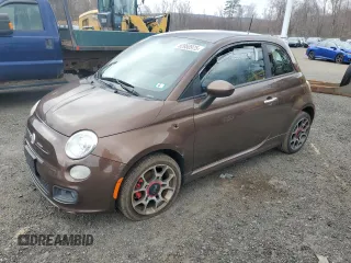 2012 FIAT 500 Sport z VIN 3C3CFFBR6CT383917, wystawiony jako Copart lot #50950975 z przebiegiem 122 087 mil mil oraz Tytuł czysty. Historia ofert i sprzedaży dostępna na DreamBid. Obrazek 1.
