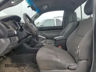 2014 Toyota Tacoma with VIN 5TFPX4EN4EX020207, listed as a Copart auction lot 58547595 with 260,381 mi miles and Salvage title. Bid and sale history available at DreamBid. Image 7.