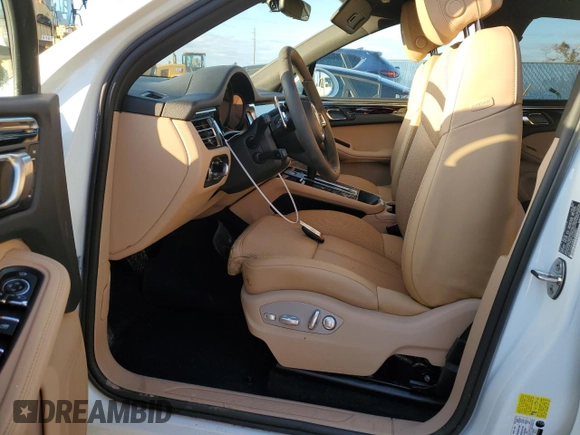 2025 Porsche Macan with VIN WP1AA2A52SLB00527, listed as a Copart auction lot 86108724 with Not provided miles and Non repairable. Bid and sale history available at DreamBid. Image 7.