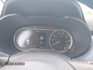 2024 Nissan Versa SV z VIN 3N1CN8EV1RL877066, wystawiony jako IAAI lot #42263312 z przebiegiem 6 081 mil mil oraz . Historia ofert i sprzedaży dostępna na DreamBid. Obrazek 7.