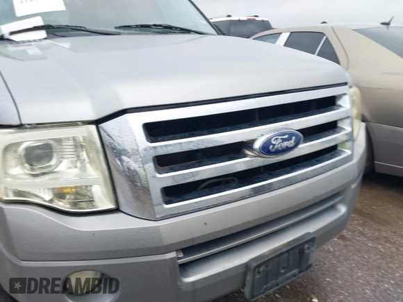 2008 Ford Expedition Max SSV z VIN 1FMFK15578LA54089, wystawiony jako IAAI lot #41457501 z przebiegiem 250 316 mil mil oraz . Historia ofert i sprzedaży dostępna na DreamBid. Obrazek 6.