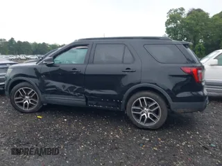 2016 Ford Explorer Sport z VIN 1FM5K8GT5GGD08812, wystawiony jako IAAI lot #42605247 z przebiegiem 89 606 mil mil oraz . Historia ofert i sprzedaży dostępna na DreamBid. Obrazek 14.