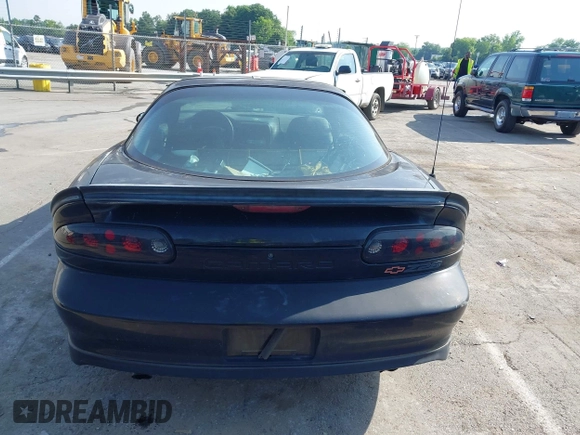 2002 Chevrolet Camaro Z28 z VIN 2G1FP22G022134223, wystawiony jako IAAI lot #42271773 z przebiegiem 125 164 mil mil oraz . Historia ofert i sprzedaży dostępna na DreamBid. Obrazek 16.