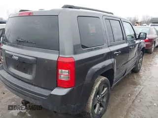 2015 Jeep Patriot Latitude with VIN 1C4NJRFB4FD154986, listed as a IAAI auction lot 41496724 with 131,700 mi miles and . Bid and sale history available at DreamBid. Image 4.