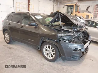 2016 Jeep Cherokee Latitude z VIN 1C4PJMCB3GW187502, wystawiony jako IAAI lot #42048898 z przebiegiem 151 450 mil mil oraz . Historia ofert i sprzedaży dostępna na DreamBid. Obrazek 1.