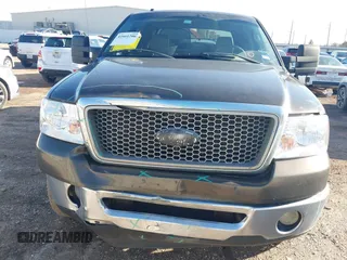 2008 Ford F-150 XLT z VIN 1FTPW12V18KB96106, wystawiony jako IAAI lot #41661206 z przebiegiem 251 729 mil mil oraz . Historia ofert i sprzedaży dostępna na DreamBid. Obrazek 18.