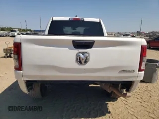 2024 Ram 1500 Tradesman z VIN 1C6SRFGT6RN121396, wystawiony jako Copart lot #75023444 z przebiegiem 25 517 mil mil oraz Szkoda całkowita • Salvage title. Historia ofert i sprzedaży dostępna na DreamBid. Obrazek 6.