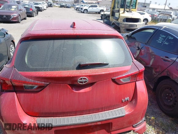 2016 Scion iM z VIN JTNKARJE9GJ517978, wystawiony jako IAAI lot #42119791 z przebiegiem 82 657 mil mil oraz . Historia ofert i sprzedaży dostępna na DreamBid. Obrazek 16.