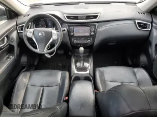 2016 Nissan Rogue SV z VIN 5N1AT2MVXGC798900, wystawiony jako Copart lot #58098955 z przebiegiem 96 011 mil mil oraz Szkoda całkowita • Salvage title. Historia ofert i sprzedaży dostępna na DreamBid. Obrazek 8.