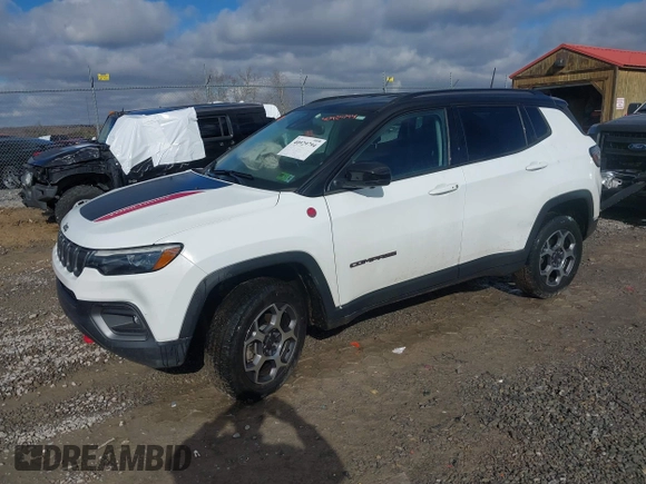 2022 Jeep Compass Trailhawk z VIN 3C4NJDDB7NT226018, wystawiony jako IAAI lot #40929794 z przebiegiem 25 702 mil mil oraz . Historia ofert i sprzedaży dostępna na DreamBid. Obrazek 17.
