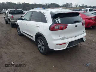 2017 Kia Niro FE with VIN KNDCB3LC5H5042757, listed as a IAAI auction lot 41410857 with 114,267 mi miles. Bid and sale history available at carsss.com. Image 3.