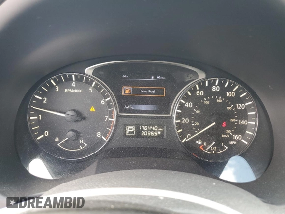 2015 Nissan Altima 2.5 with VIN 1N4AL3AP1FC474805, listed as a Copart auction lot 61560655 with 176,440 mi miles and Salvage title. Bid and sale history available at DreamBid. Image 9.