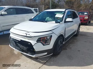 2023 Kia Niro EX with VIN KNDCR3LE0P5118333, listed as a IAAI auction lot 41466131 with 8,155 mi miles. Bid and sale history available at carsss.com. Image 18.