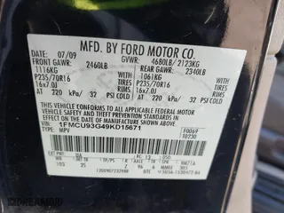 2009 Ford Escape XLT with VIN 1FMCU93G49KD15671, listed as a IAAI auction lot 41751527 with 208,697 mi miles. Bid and sale history available at carsss.com. Image 9.