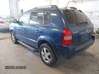 2008 Hyundai Tucson GLS with VIN KM8JM12B08U891744, listed as a IAAI auction lot 41869733 with 195,367 mi miles. Bid and sale history available at carsss.com. Image 3.