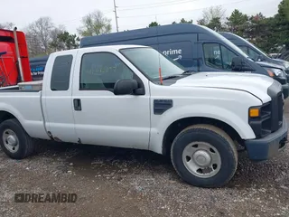 2008 Ford Super Duty F-250 SRW XL with VIN 1FTNX20568EE42238, listed as a IAAI auction lot 41842277 with 180,699 mi miles. Bid and sale history available at carsss.com. Image 13.