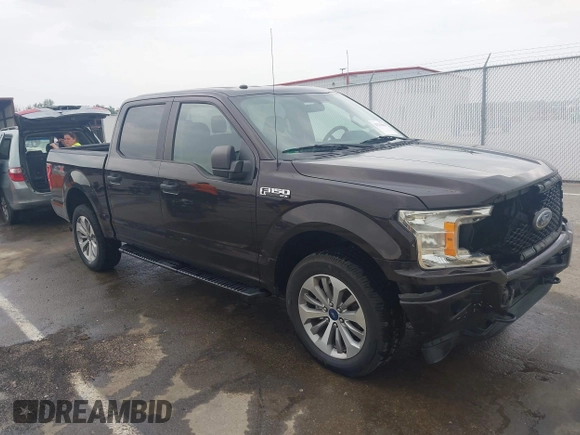2018 Ford F-150 XL z VIN 1FTEW1EP3JFD67926, wystawiony jako IAAI lot #42270588 z przebiegiem 71 435 mil mil oraz . Historia ofert i sprzedaży dostępna na DreamBid. Obrazek 1.