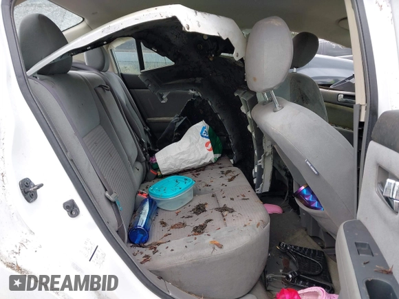 2008 Nissan Sentra 2.0 with VIN 3N1AB61E18L674767, listed as a IAAI auction lot 41924234 with Not provided miles and . Bid and sale history available at DreamBid. Image 8.