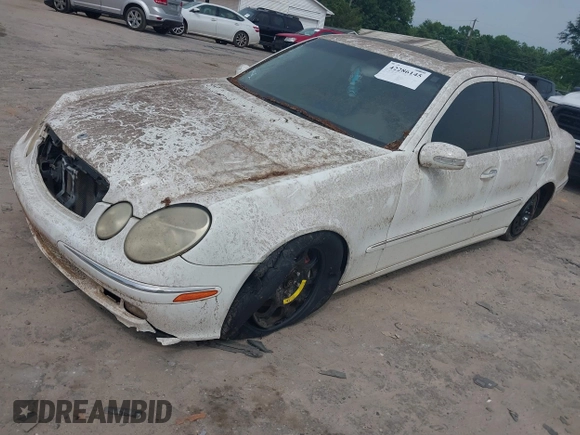 2004 Mercedes-Benz E 500 z VIN WDBUF70J94A404611, wystawiony jako IAAI lot #42286145 z przebiegiem 161 544 mil mil oraz . Historia ofert i sprzedaży dostępna na DreamBid. Obrazek 2.
