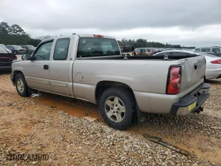 2005 Chevrolet Silverado 1500 LS with VIN 2GCEC19T851297868, listed as a Copart auction lot 41580555 with 257,286 mi miles and Salvage Title. Bid and sale history available at carsss.com. Image 2.
