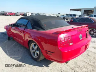2007 Ford Mustang GT Deluxe with VIN 1ZVFT85H375292235, listed as a IAAI auction lot 41771092 with Not Provided miles and . Bid and sale history available at carsss.com. Image 3.