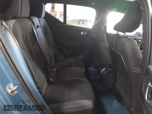 2023 Volvo XC40 Ultimate с VIN YV4ED3UM9P2090415, выставлен на аукционе IAAI как лот 41138900 с пробегом 8 292 миль миль и . История ставок и продаж доступна на DreamBid. Изображение 8.