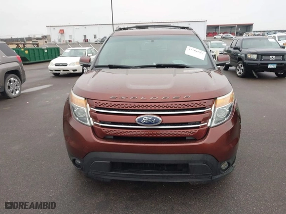 2015 Ford Explorer Limited with VIN 1FM5K8F81FGA20989, listed as a IAAI auction lot 41706989 with 167,152 mi miles. Bid and sale history available at carsss.com. Image 12.