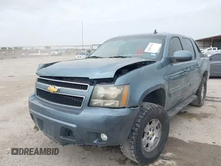 2008 Chevrolet Avalanche LS с VIN 3GNEC12J78G266817, выставлен на аукционе IAAI как лот 41947950 с пробегом 164 416 миль миль и . История ставок и продаж доступна на DreamBid. Изображение 2.