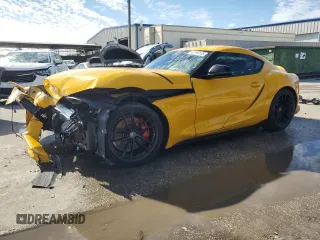 2020 Toyota GR Supra 3.0 with VIN WZ1DB4C08LW032292, listed as a Copart auction lot 42190135 with 43,982 mi miles and Non Repairable. Bid and sale history available at carsss.com. Image 1.