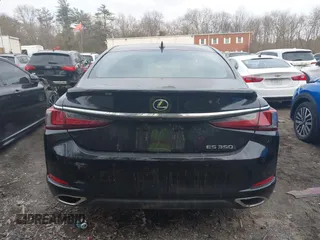 2020 Lexus ES with VIN 58ADZ1B16LU075774, listed as a IAAI auction lot 41659318 with 38,796 mi miles. Bid and sale history available at carsss.com. Image 16.
